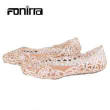 2016 Shallow Leisure Women Sandals Summer Crystal Cut out Flats Flat Heel Shoes Female Jelly Sandals Shoes Woman 5699